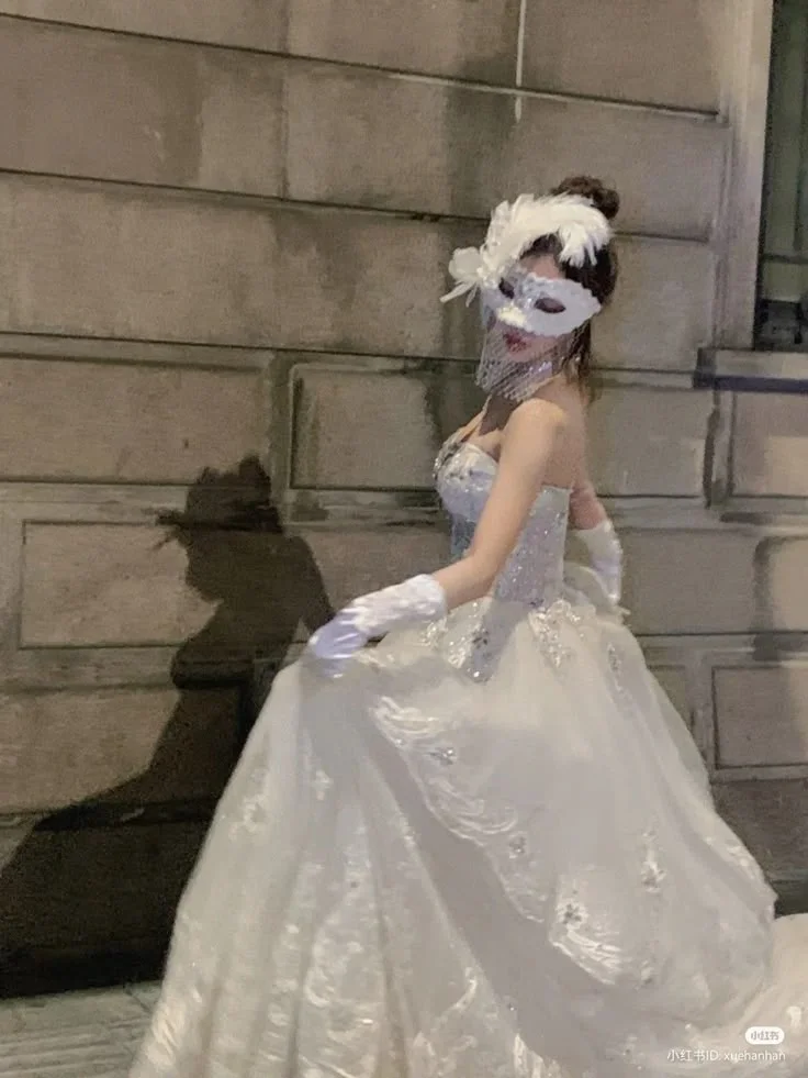 masquerade outfit ideas