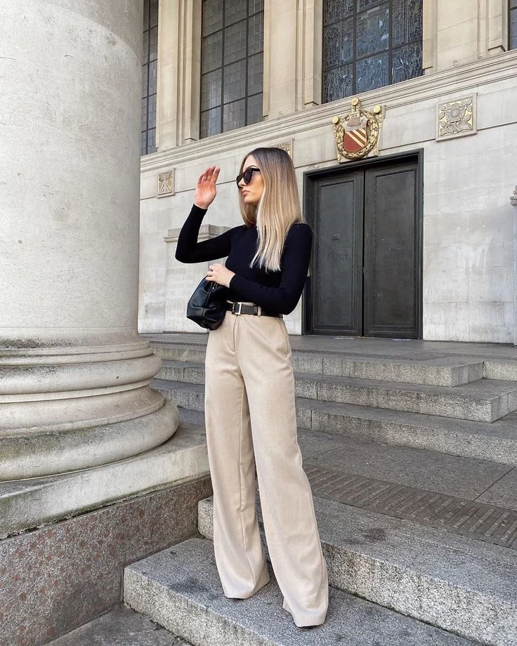 Beige pants outfit