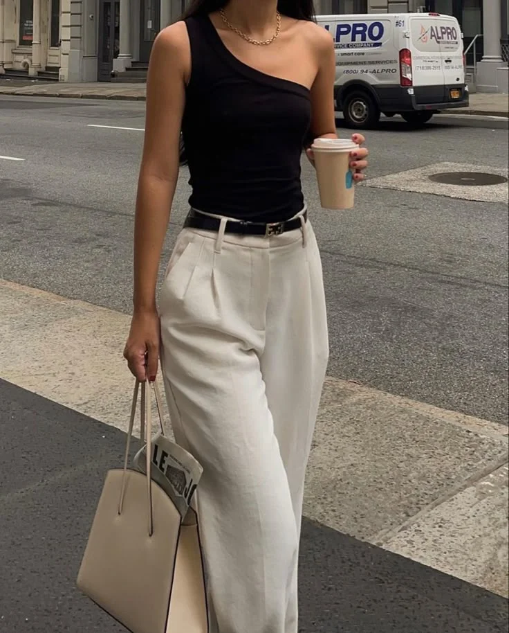 Beige pants outfit