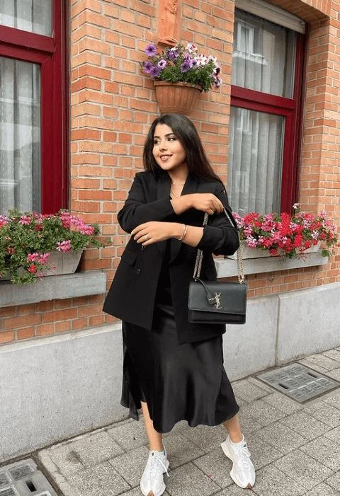 black blazer outfit