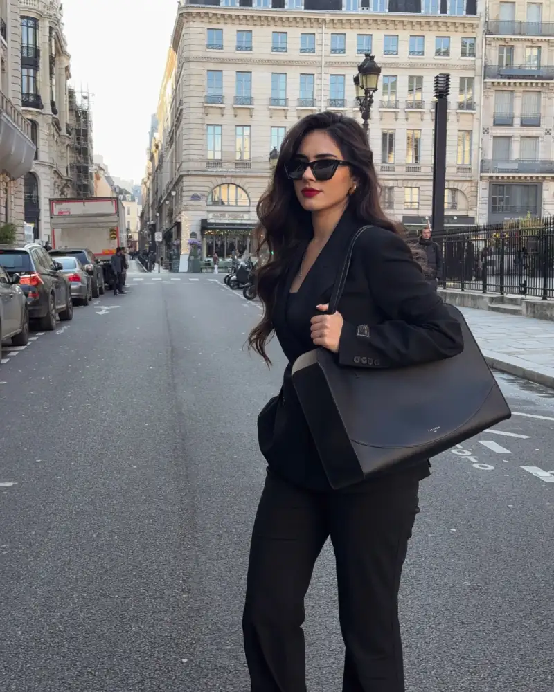 black blazer outfit