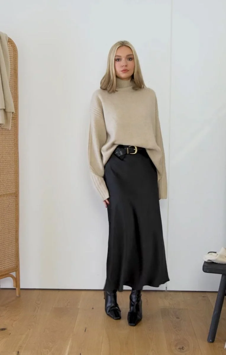 black-satin-skirt-outfit