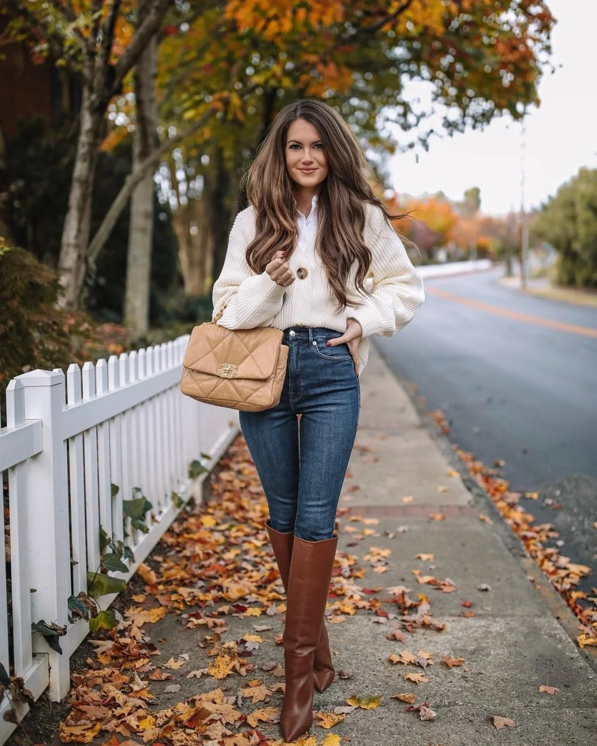 Brown boots outfit