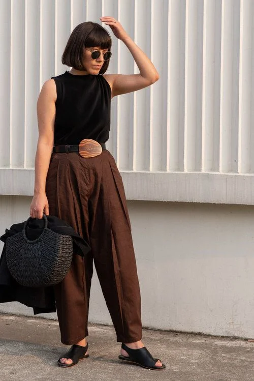Brown linen pants outfit