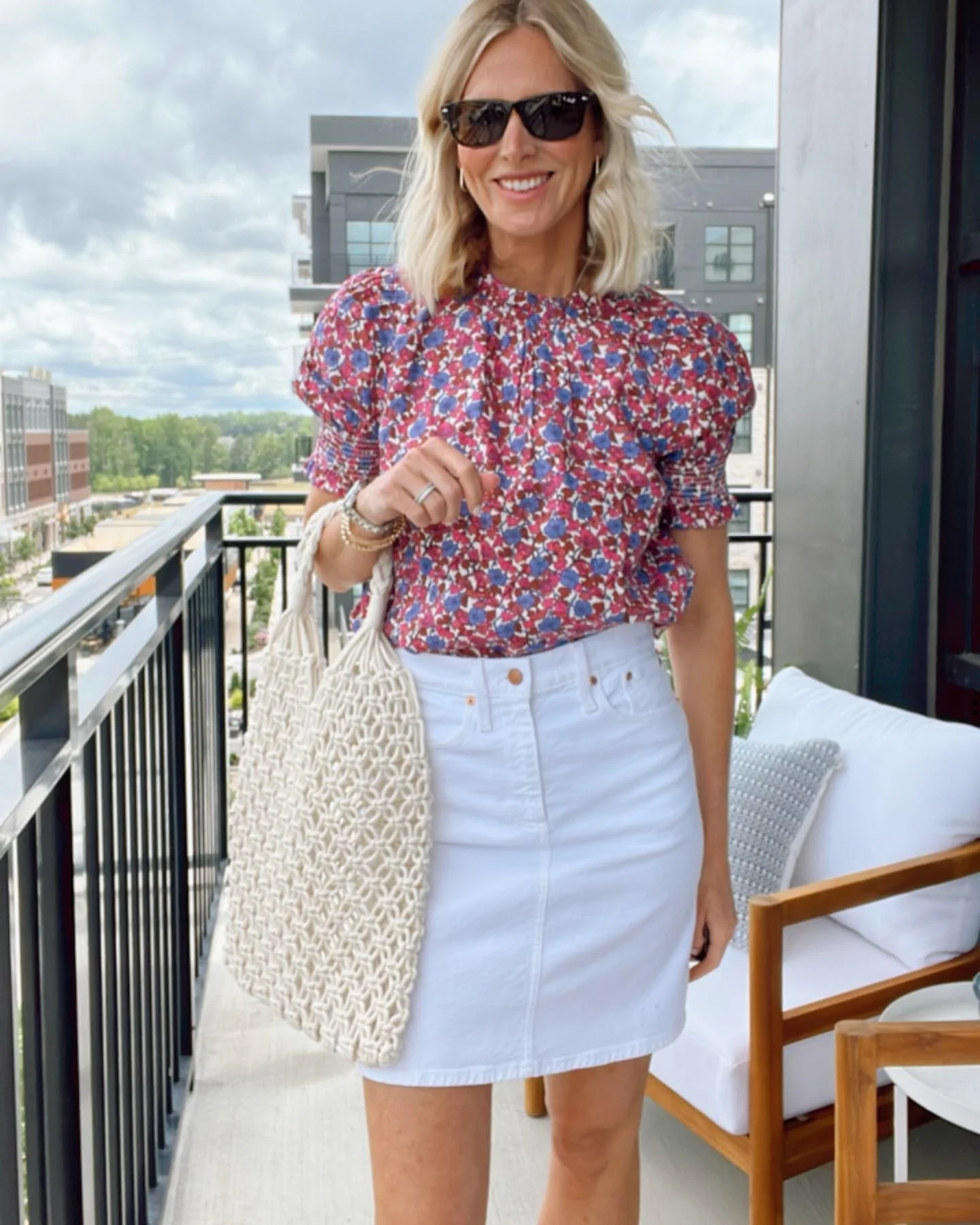 denim skirt outfit ideas