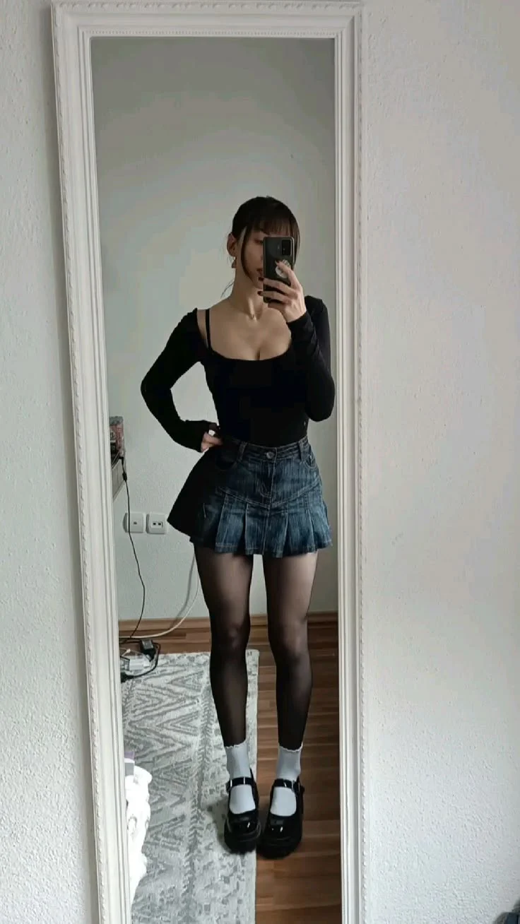 denim skirt outfit ideas