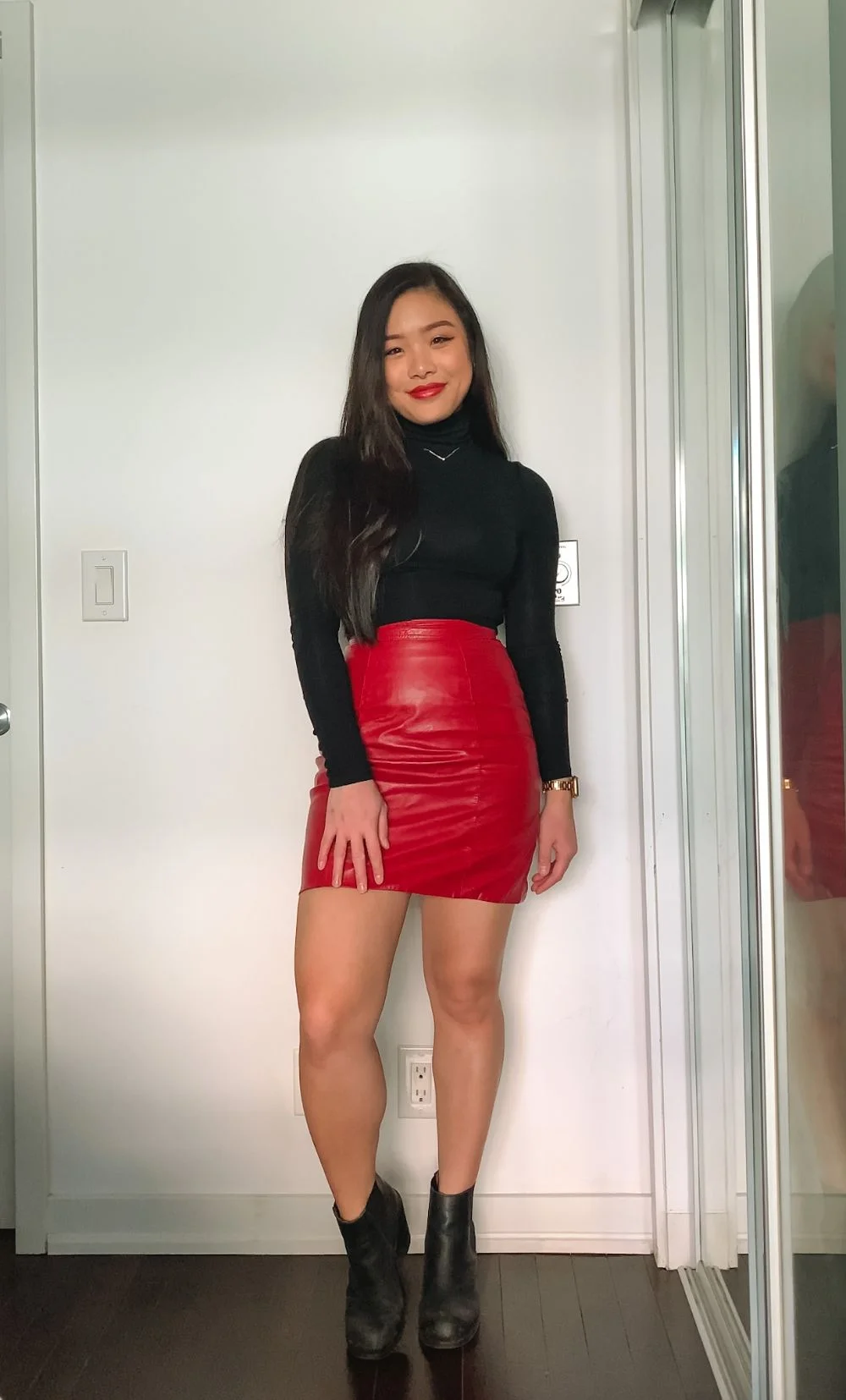 leather skirt outfit ideas
