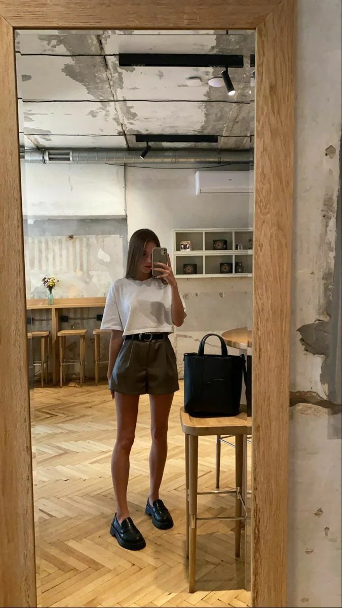 Loafers outfit summer