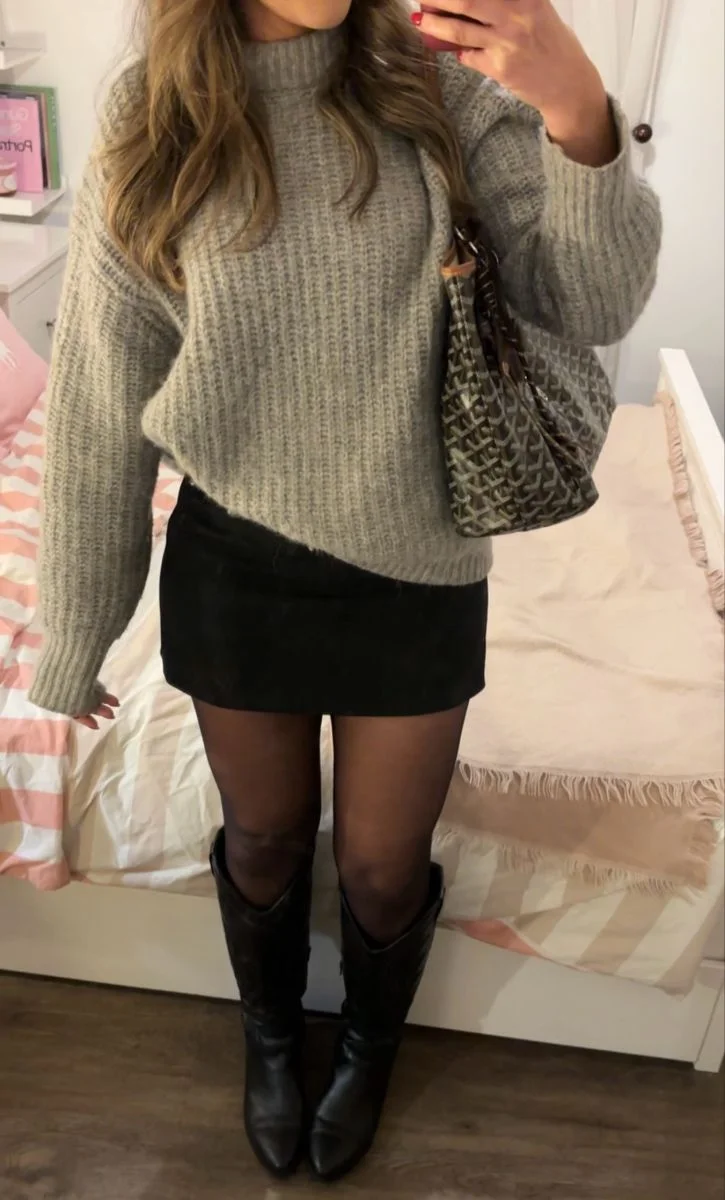 mini skirt outfit