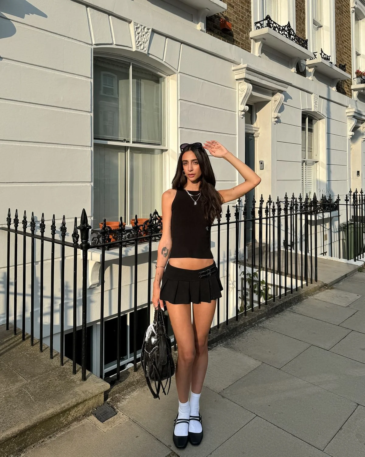 mini skirt outfit