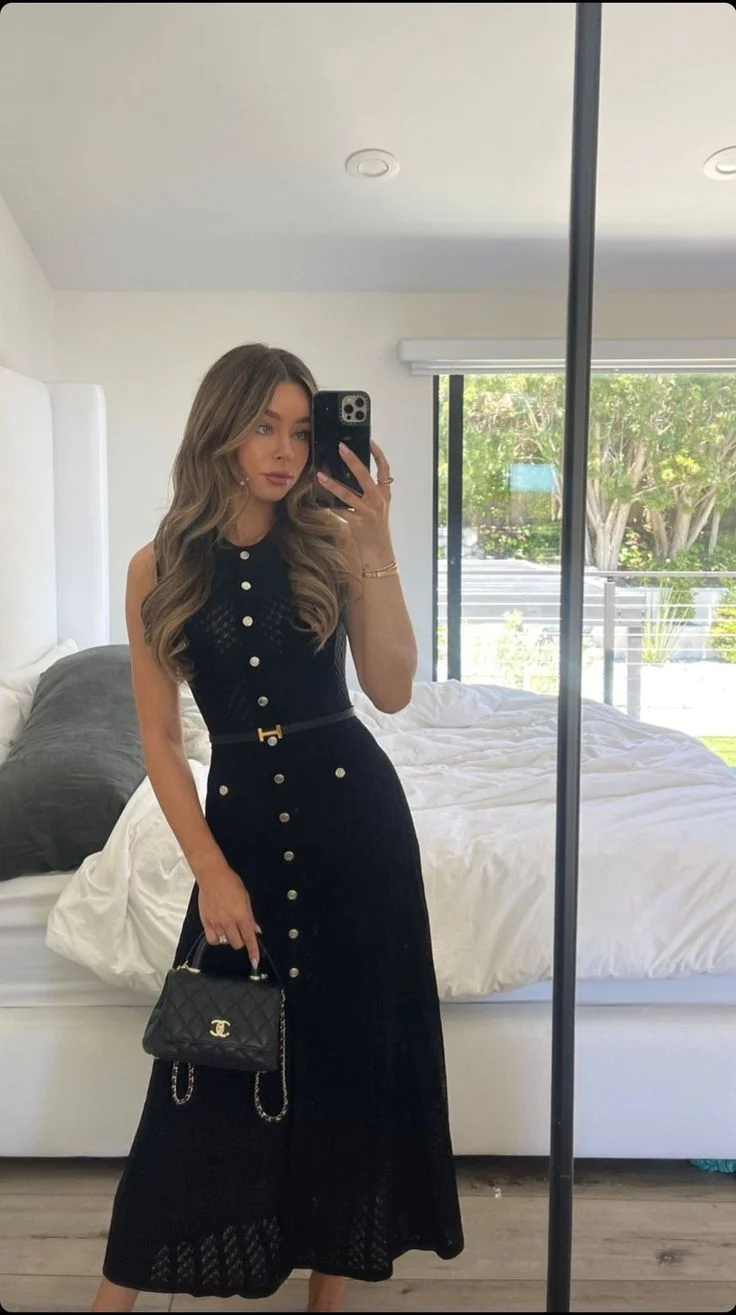 quiet luxury outfit