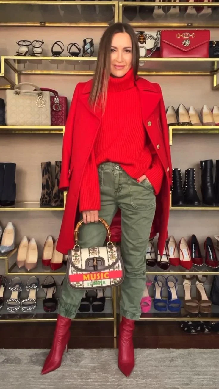 red-sweater-outfit