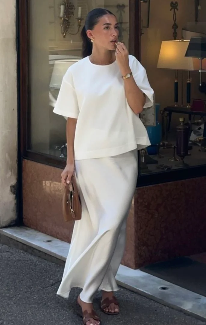 satin-skirt-outfit-ideas