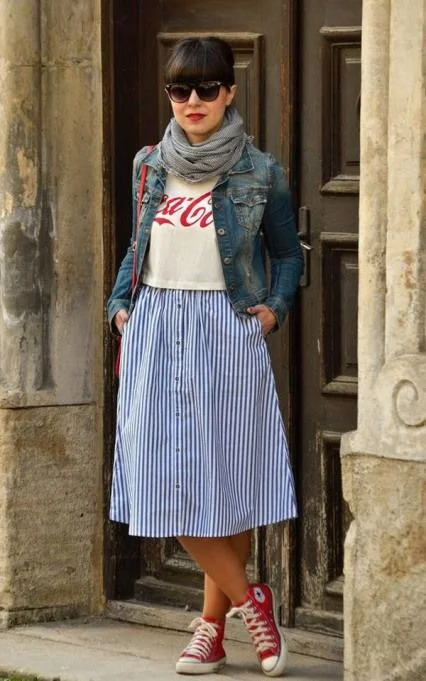 skirt with sneakers