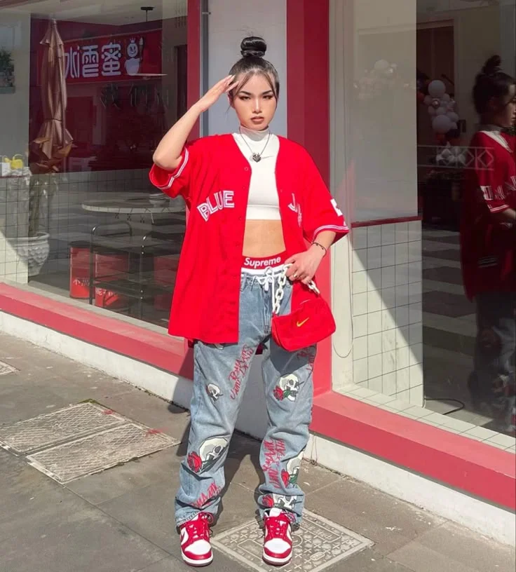 summer baseball game outfit