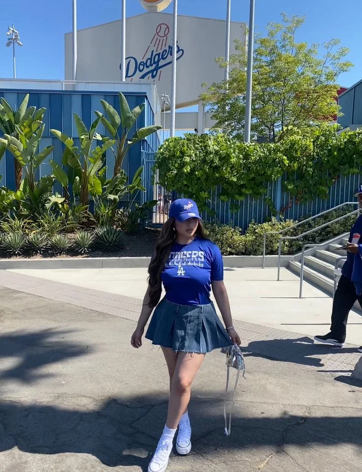 summer baseball game outfit