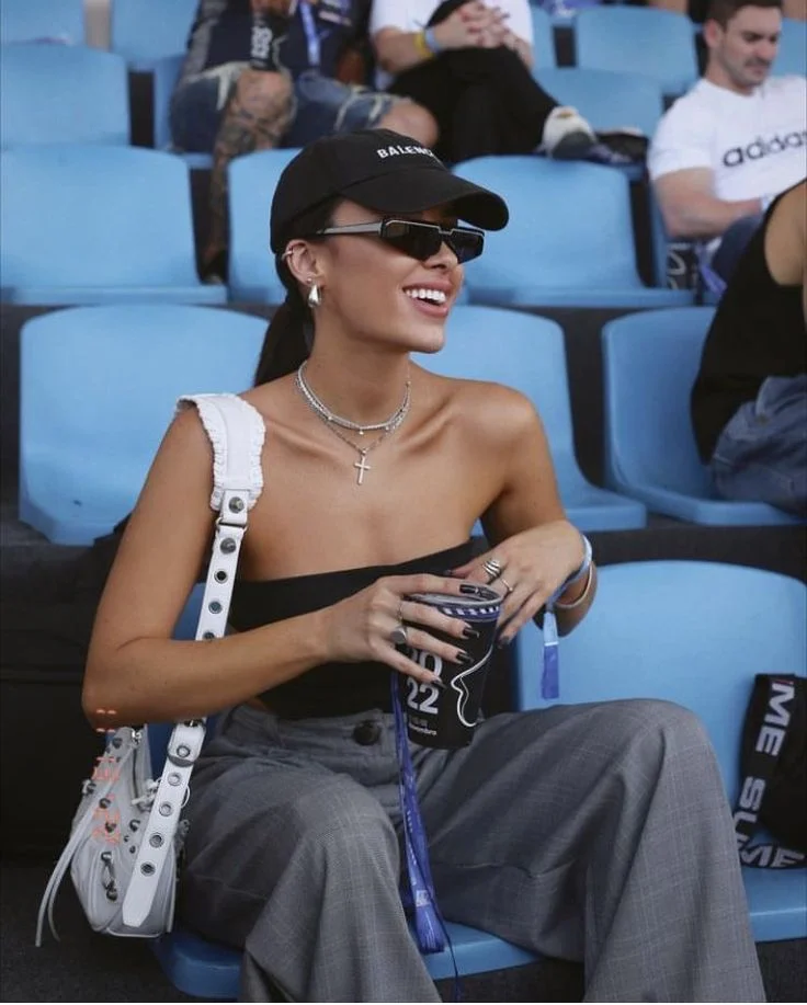 summer baseball game outfit