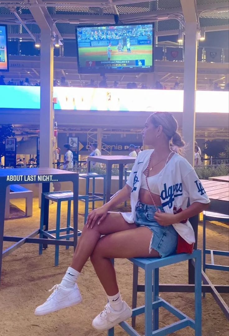 summer baseball game outfit