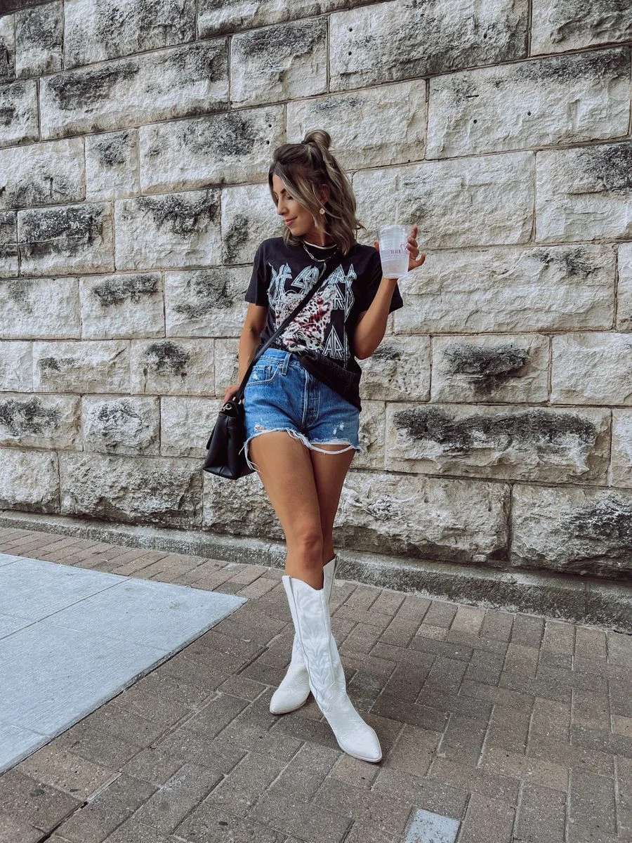 white cowgirl boots outfit