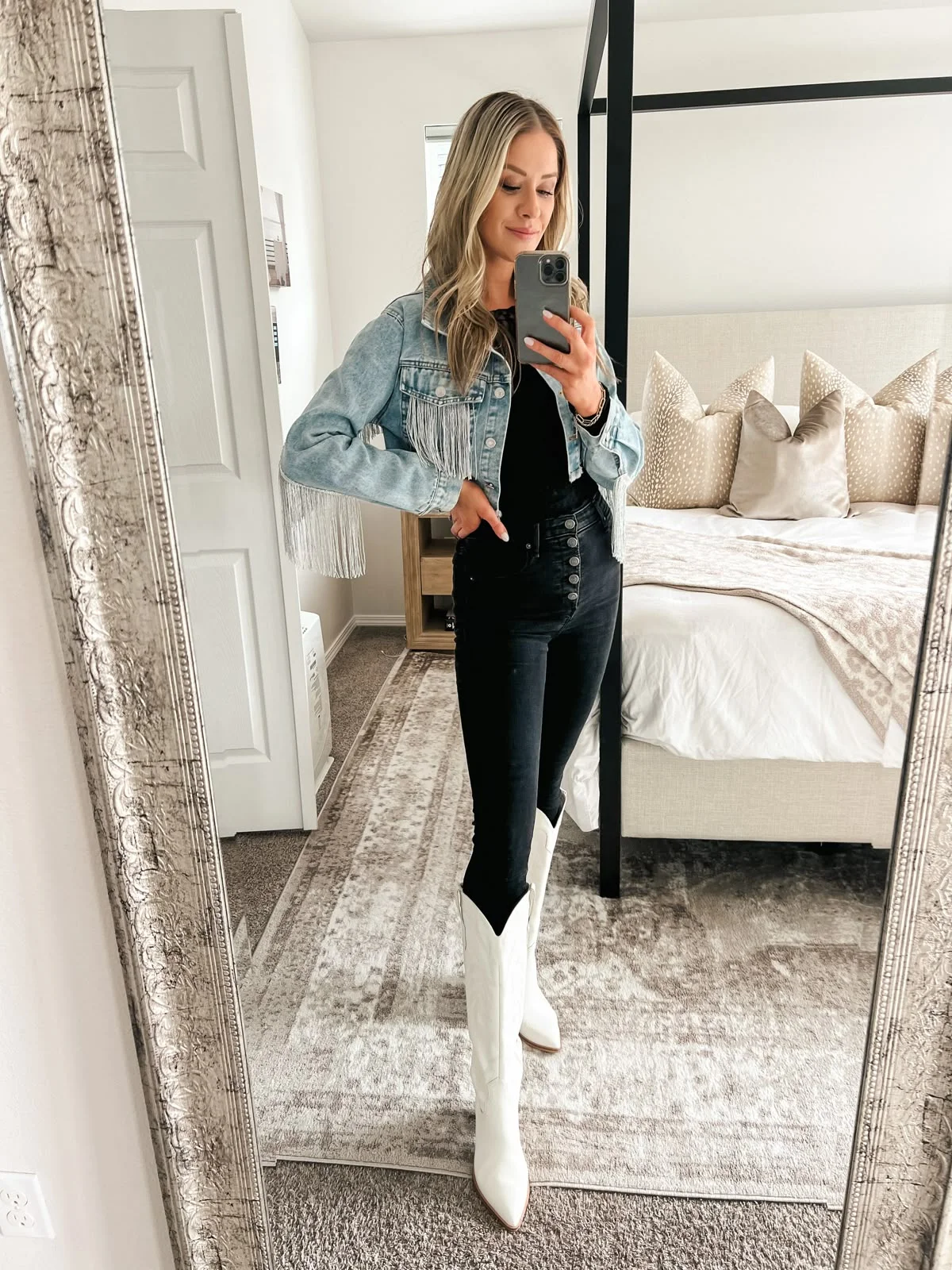 white cowgirl boots outfit
