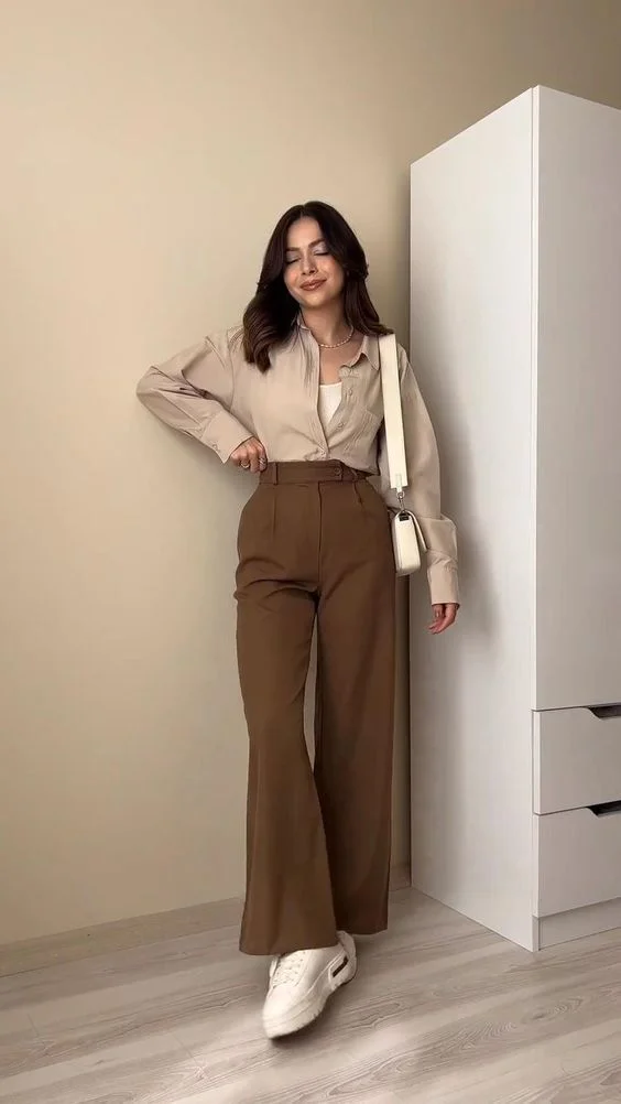 Wide leg pants outfit