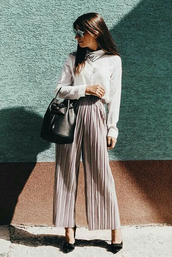 Wide leg pants outfit