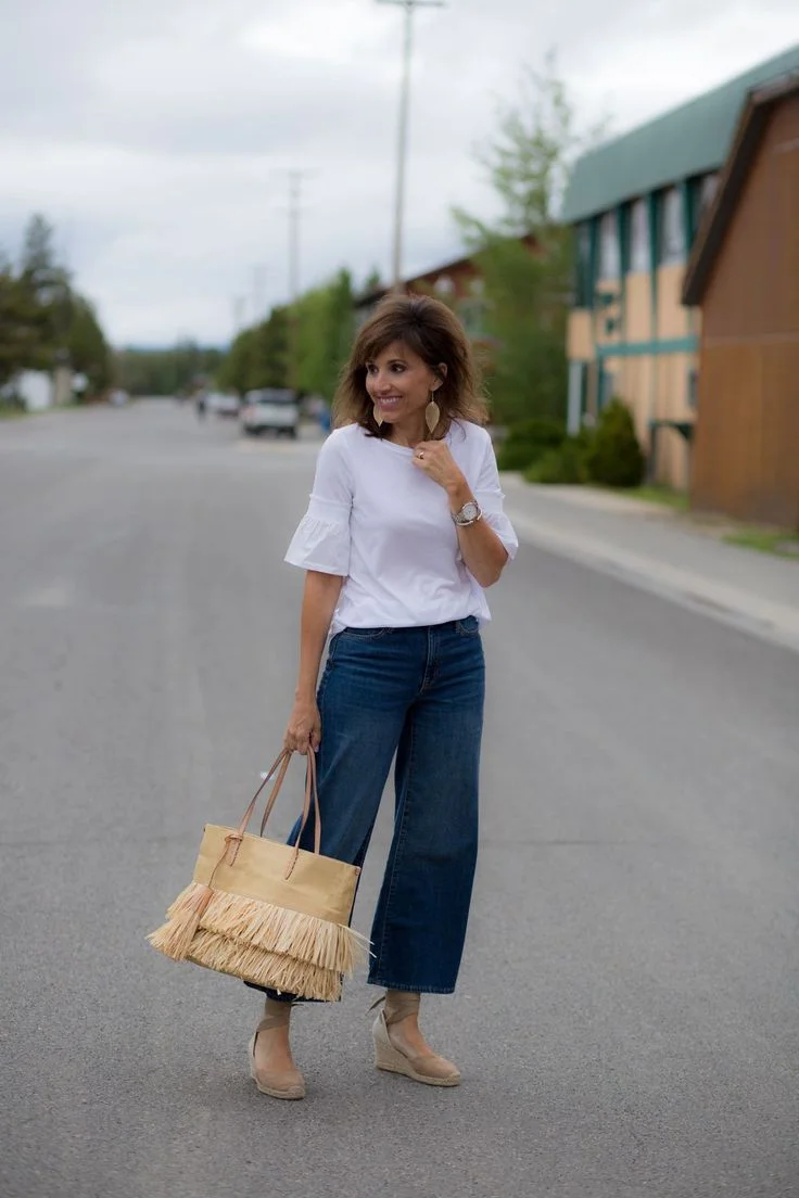 Wide leg pants outfit