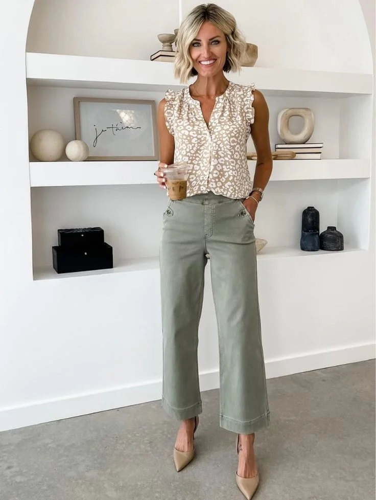 Wide leg pants outfit