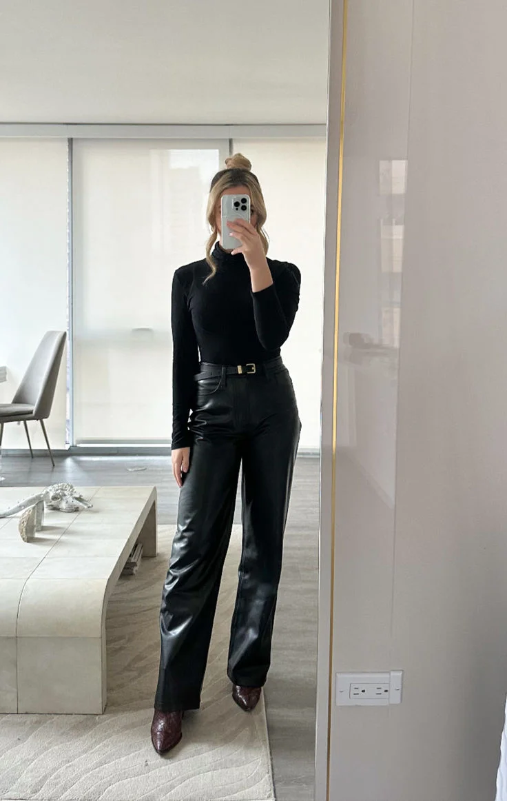 Wide leg pants outfit