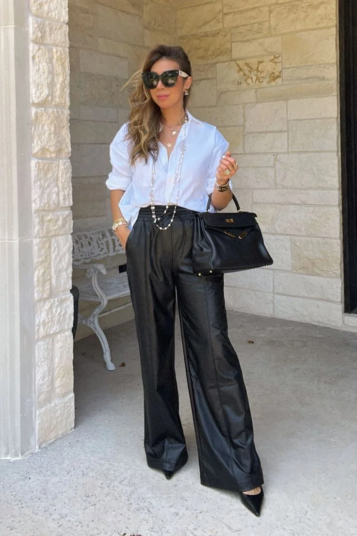 Wide leg pants outfit