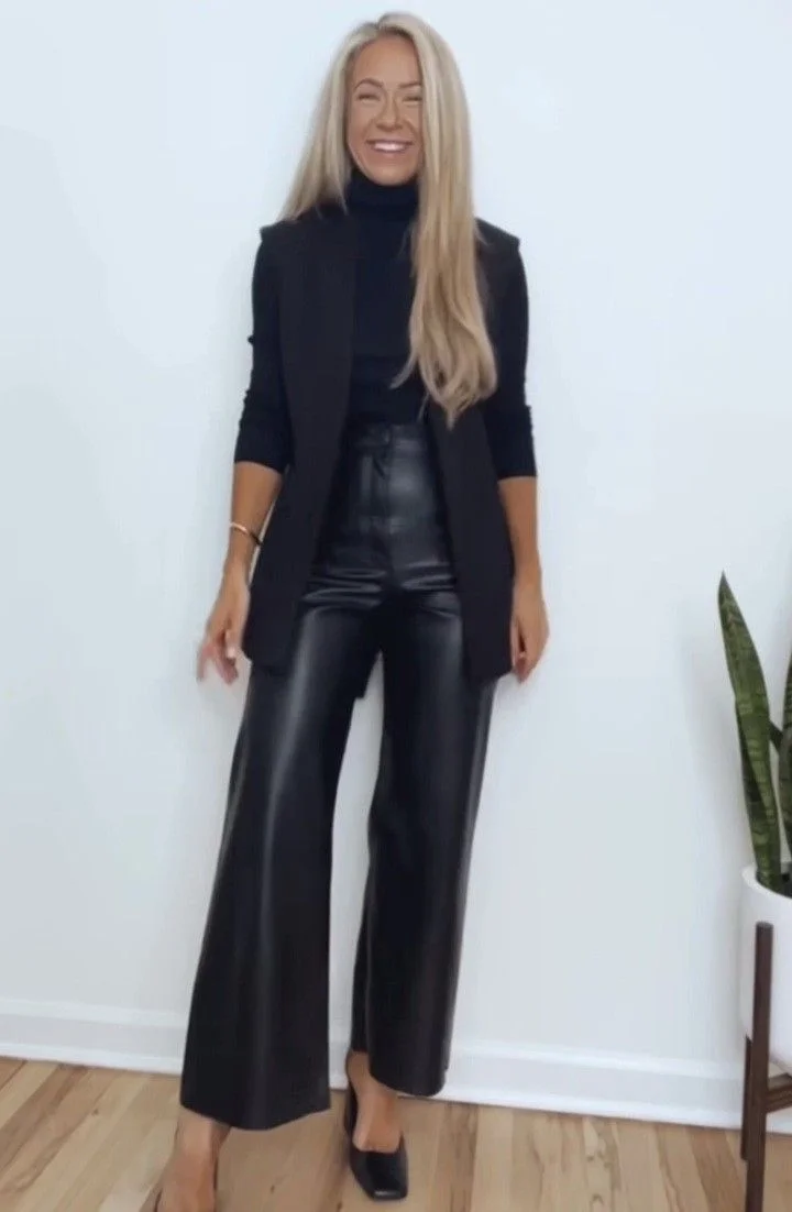 Wide leg pants outfit